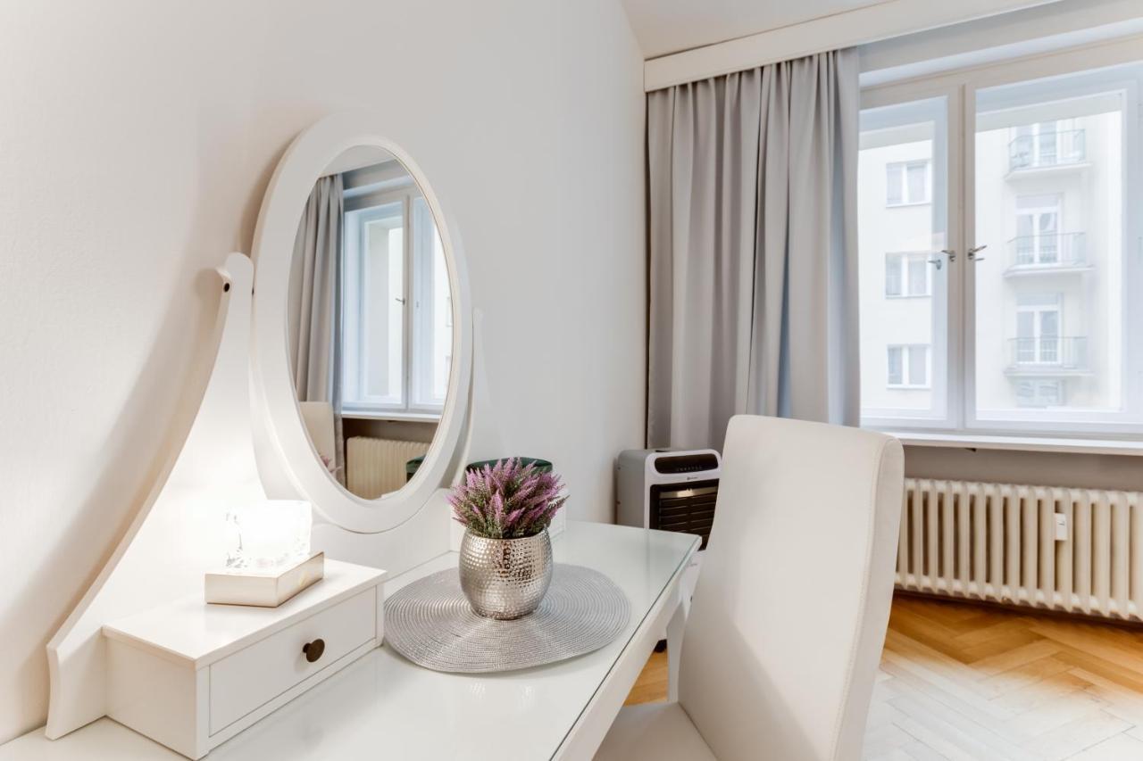 Exclusive Riverside In The Heart Of Apartament