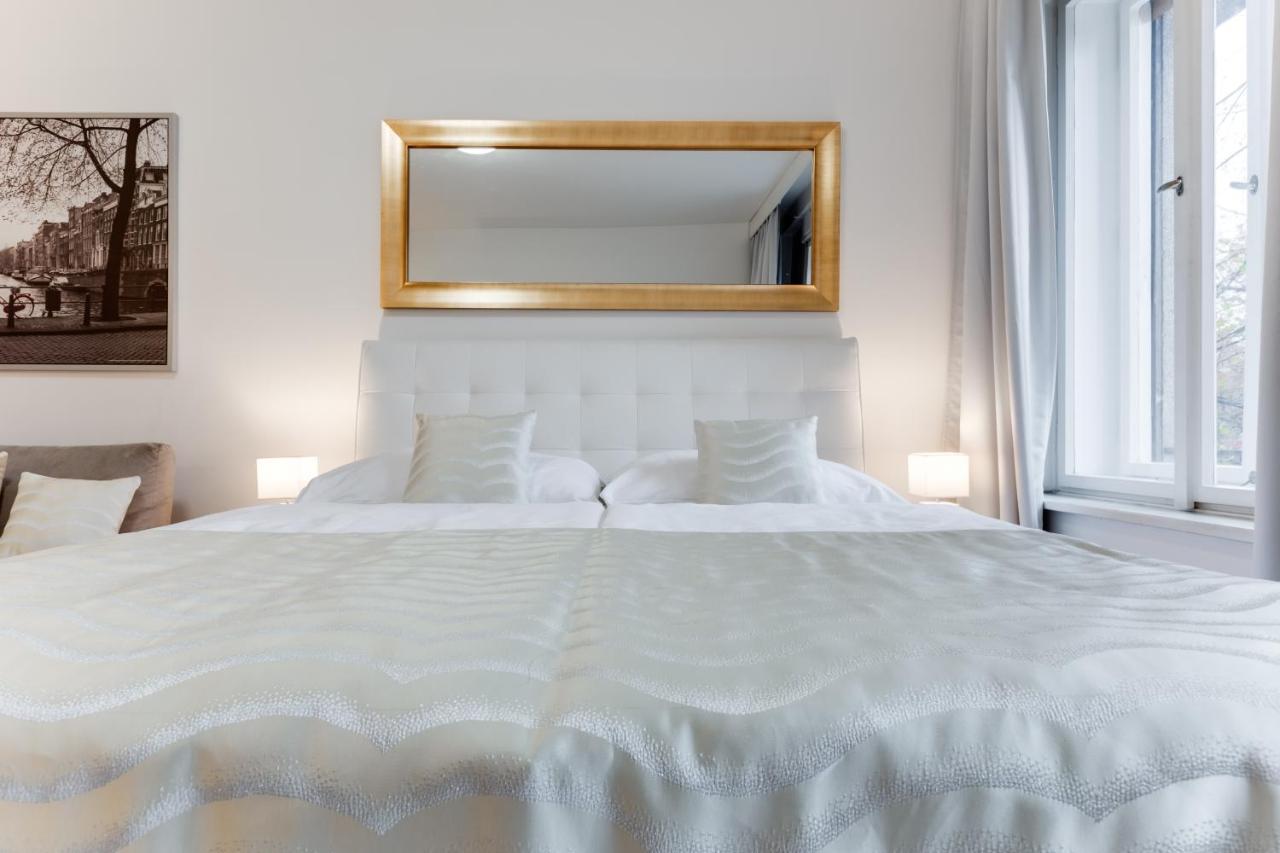 Exclusive Riverside In The Heart Of Apartament Praga