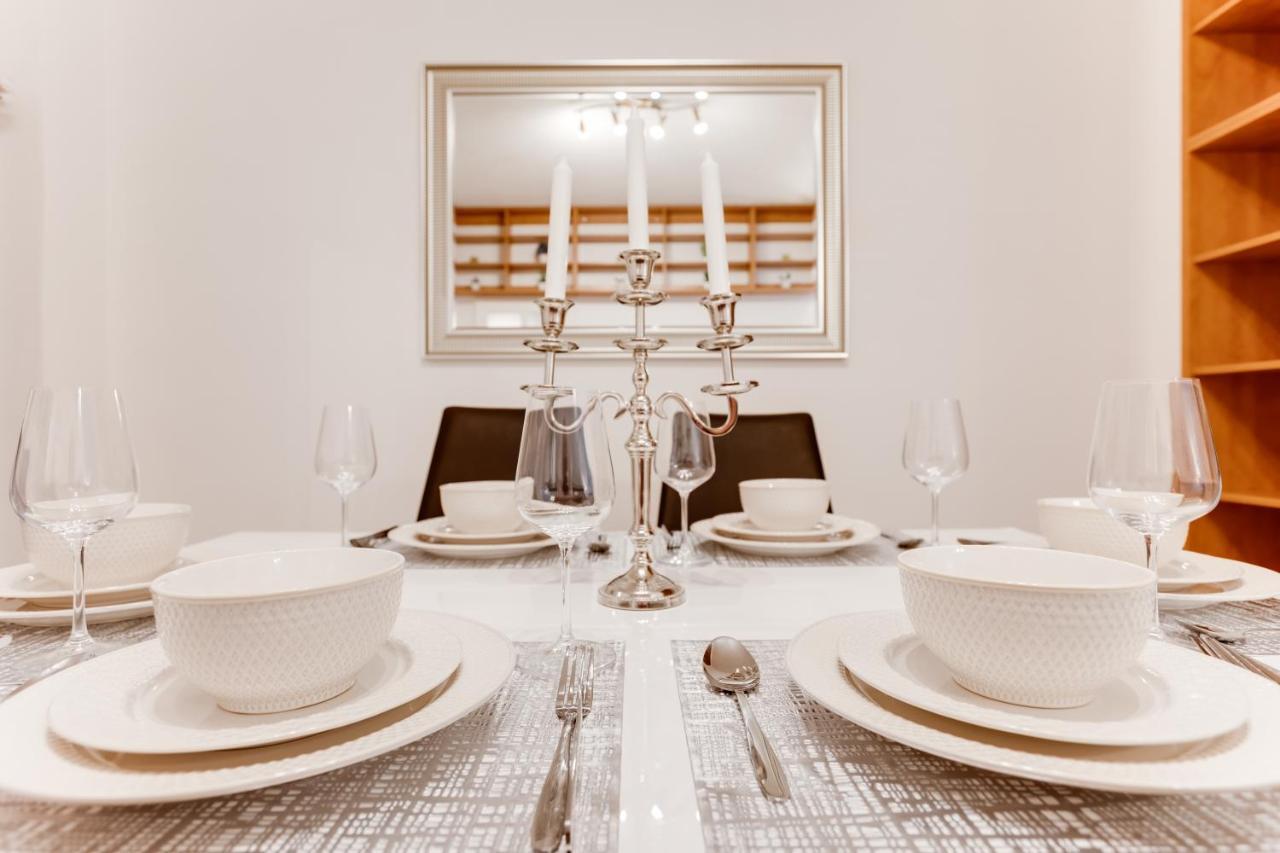 Exclusive Riverside In The Heart Of *