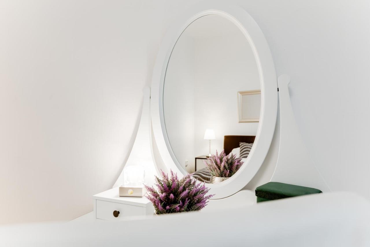 Exclusive Riverside In The Heart Of Apartmán Praha